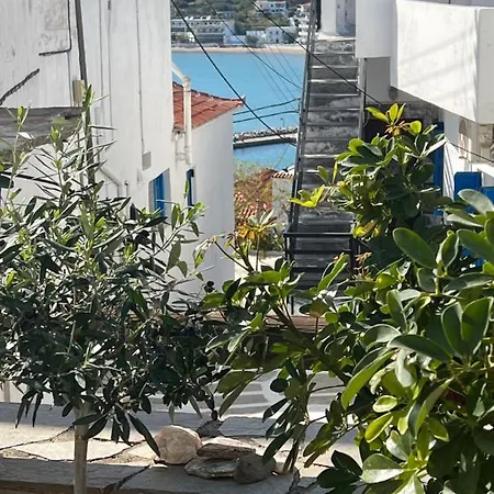 Maria's Апартаменты Батси