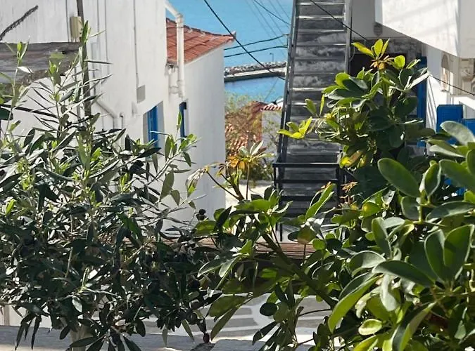 Maria's Апартаменты Батси